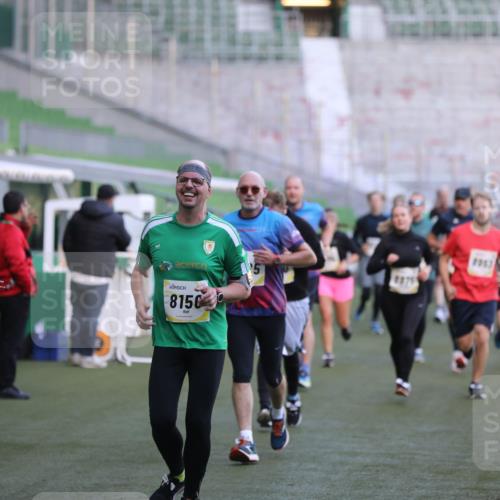 06.10.2024 - 19. swb-Marathon Bremen Yannick Fuchs http://msf.ph/oto/7448895 06.10.2024 10:29:18 Laufen im Stadion 7099, 7290, 7296, 7334, 7370, 7590, 7671, 7683, 7714, 7776, 7800, 7825, 7983, 7992, 8018, 8092, 8098, 8156, 8157, 8158, 8244, 8252, 8330, 8336, 8419, 8443, 8458, 8461, 8522, 8525, 8536, 8575, 8596, 8604, 8665, 8819, 8828, 8835, 8843, 8875, 8894, 8951, 8953, 8965, 9001, 9014, 9038, 9066, 9080, 9106 meine-sportfotos.de