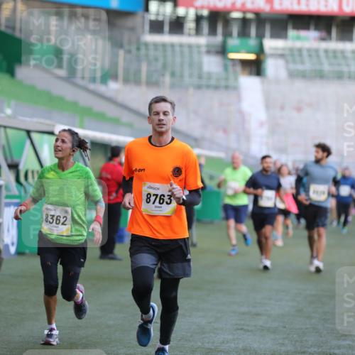06.10.2024 - 19. swb-Marathon Bremen Yannick Fuchs http://msf.ph/oto/7449011 06.10.2024 10:29:54 Laufen im Stadion 7060, 7061, 7066, 7117, 7146, 7176, 7193, 7194, 7334, 7340, 7361, 7372, 7384, 7412, 7451, 7542, 7620, 7629, 7630, 7696, 7706, 7714, 7752, 7768, 7784, 7800, 7823, 7870, 7931, 7989, 7992, 8001, 8092, 8098, 8109, 8215, 8219, 8330, 8362, 8424, 8458, 8465, 8524, 8570, 8575, 8609, 8629, 8639, 8763, 8767, 8768, 8803, 8834, 8835, 8854, 8869, 8925, 8951, 8953, 8954, 9001, 9066 meine-sportfotos.de