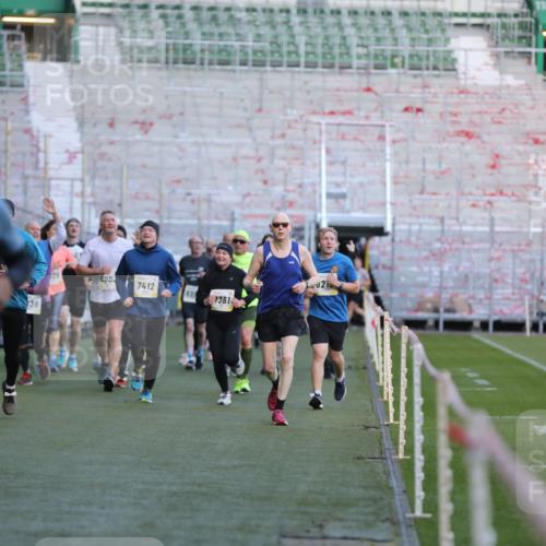 06.10.2024 - 19. swb-Marathon Bremen Yannick Fuchs http://msf.ph/oto/7449037 06.10.2024 10:29:59 Laufen im Stadion 7060, 7061, 7066, 7117, 7146, 7176, 7193, 7194, 7340, 7361, 7372, 7384, 7412, 7451, 7542, 7585, 7620, 7629, 7630, 7696, 7706, 7714, 7752, 7768, 7784, 7823, 7870, 7931, 7989, 7992, 8001, 8109, 8215, 8219, 8223, 8290, 8328, 8330, 8332, 8333, 8362, 8424, 8440, 8458, 8465, 8477, 8524, 8552, 8570, 8609, 8629, 8639, 8748, 8763, 8767, 8768, 8794, 8803, 8834, 8854, 8869, 8897, 8925, 8951, 8954, 9001, 9066 meine-sportfotos.de