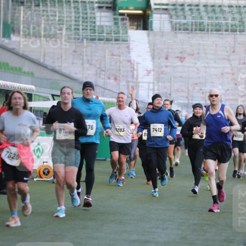 06.10.2024 - 19. swb-Marathon Bremen Yannick Fuchs http://msf.ph/oto/7449048 06.10.2024 10:30:02 Laufen im Stadion 7060, 7061, 7066, 7117, 7146, 7176, 7193, 7194, 7340, 7361, 7372, 7384, 7412, 7451, 7542, 7585, 7620, 7629, 7630, 7696, 7706, 7752, 7768, 7784, 7823, 7870, 7931, 7989, 8001, 8109, 8215, 8219, 8223, 8290, 8328, 8332, 8333, 8362, 8424, 8428, 8440, 8458, 8465, 8477, 8524, 8552, 8570, 8609, 8629, 8639, 8748, 8763, 8767, 8768, 8794, 8803, 8834, 8854, 8869, 8897, 8925, 8933, 8954, 9023 meine-sportfotos.de