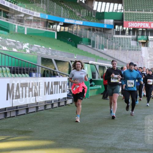 06.10.2024 - 19. swb-Marathon Bremen Yannick Fuchs http://msf.ph/oto/7449055 06.10.2024 10:30:04 Laufen im Stadion 7060, 7061, 7066, 7117, 7146, 7176, 7193, 7194, 7340, 7361, 7372, 7384, 7412, 7451, 7542, 7585, 7620, 7629, 7630, 7696, 7706, 7752, 7768, 7784, 7823, 7870, 7931, 7989, 8001, 8109, 8186, 8215, 8219, 8223, 8290, 8328, 8332, 8333, 8362, 8424, 8428, 8440, 8465, 8477, 8524, 8552, 8570, 8609, 8629, 8639, 8748, 8763, 8767, 8768, 8783, 8794, 8803, 8834, 8854, 8869, 8897, 8925, 8933, 8954, 9023 meine-sportfotos.de