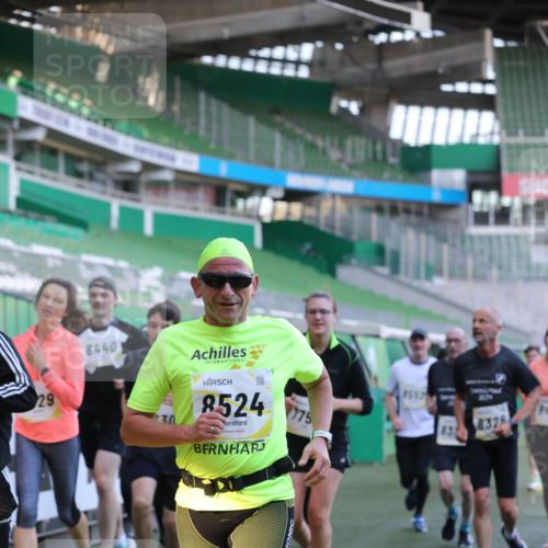 06.10.2024 - 19. swb-Marathon Bremen Yannick Fuchs http://msf.ph/oto/7449075 06.10.2024 10:30:12 Laufen im Stadion 7060, 7061, 7066, 7146, 7176, 7193, 7194, 7340, 7361, 7412, 7451, 7542, 7585, 7613, 7620, 7629, 7630, 7696, 7698, 7706, 7752, 7784, 7823, 7870, 7931, 7962, 7989, 8041, 8109, 8186, 8219, 8223, 8290, 8328, 8332, 8333, 8354, 8362, 8428, 8440, 8465, 8477, 8524, 8552, 8629, 8639, 8748, 8763, 8767, 8768, 8783, 8794, 8802, 8803, 8834, 8841, 8854, 8869, 8897, 8933, 8954, 9008, 9023, 9065, 9081 meine-sportfotos.de