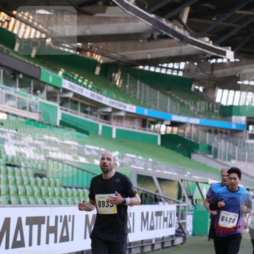 06.10.2024 - 19. swb-Marathon Bremen Yannick Fuchs http://msf.ph/oto/7449104 06.10.2024 10:30:20 Laufen im Stadion 7029, 7053, 7146, 7176, 7302, 7340, 7361, 7412, 7585, 7613, 7620, 7629, 7630, 7696, 7698, 7752, 7784, 7962, 8036, 8041, 8109, 8186, 8219, 8223, 8290, 8328, 8332, 8333, 8354, 8362, 8428, 8440, 8465, 8469, 8477, 8524, 8552, 8629, 8639, 8748, 8763, 8768, 8783, 8794, 8802, 8803, 8834, 8841, 8869, 8897, 8898, 8933, 9008, 9023, 9065, 9081 meine-sportfotos.de