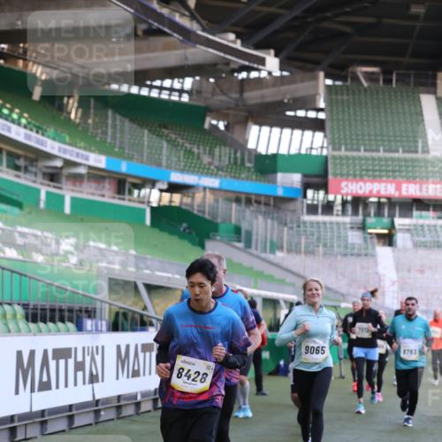 06.10.2024 - 19. swb-Marathon Bremen Yannick Fuchs http://msf.ph/oto/7449106 06.10.2024 10:30:21 Laufen im Stadion 7029, 7053, 7144, 7146, 7176, 7302, 7340, 7361, 7412, 7585, 7613, 7620, 7629, 7630, 7696, 7698, 7752, 7784, 7962, 8036, 8041, 8109, 8186, 8219, 8223, 8290, 8328, 8332, 8333, 8354, 8362, 8428, 8440, 8465, 8469, 8477, 8524, 8552, 8629, 8639, 8748, 8763, 8768, 8783, 8794, 8802, 8803, 8834, 8841, 8869, 8897, 8898, 8933, 9008, 9023, 9065, 9081 meine-sportfotos.de