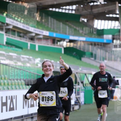 06.10.2024 - 19. swb-Marathon Bremen Yannick Fuchs http://msf.ph/oto/7449137 06.10.2024 10:30:28 Laufen im Stadion 7029, 7046, 7053, 7144, 7146, 7176, 7302, 7361, 7412, 7585, 7613, 7620, 7629, 7630, 7698, 7752, 7962, 8036, 8041, 8109, 8186, 8219, 8223, 8290, 8328, 8332, 8333, 8354, 8428, 8440, 8465, 8469, 8477, 8524, 8552, 8622, 8629, 8639, 8748, 8768, 8783, 8794, 8802, 8803, 8834, 8841, 8869, 8897, 8898, 8931, 8933, 9008, 9023, 9065, 9081 meine-sportfotos.de