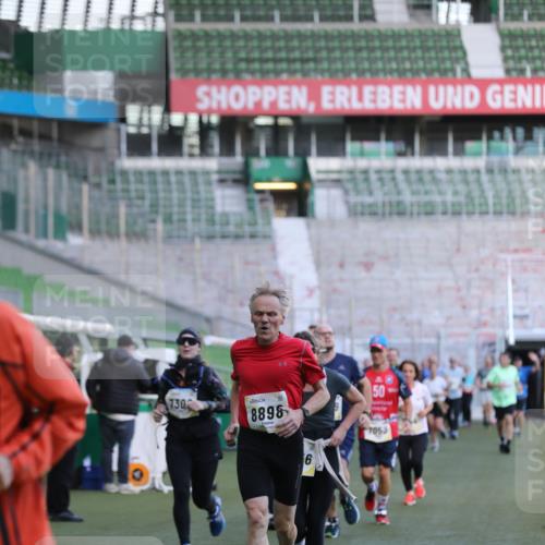 06.10.2024 - 19. swb-Marathon Bremen Yannick Fuchs http://msf.ph/oto/7449148 06.10.2024 10:30:32 Laufen im Stadion 7029, 7046, 7053, 7144, 7176, 7302, 7361, 7412, 7585, 7613, 7629, 7630, 7698, 7752, 7962, 8036, 8041, 8109, 8186, 8219, 8223, 8290, 8328, 8332, 8333, 8354, 8428, 8440, 8465, 8469, 8477, 8524, 8552, 8622, 8639, 8748, 8783, 8794, 8802, 8803, 8834, 8841, 8897, 8898, 8931, 8933, 8960, 9008, 9023, 9065, 9081 meine-sportfotos.de