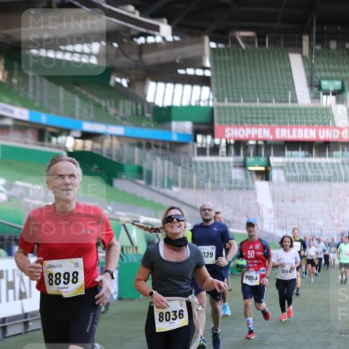 06.10.2024 - 19. swb-Marathon Bremen Yannick Fuchs http://msf.ph/oto/7449159 06.10.2024 10:30:35 Laufen im Stadion 7029, 7046, 7053, 7089, 7144, 7261, 7302, 7361, 7412, 7585, 7613, 7629, 7630, 7698, 7752, 7962, 8023, 8036, 8041, 8186, 8219, 8223, 8245, 8290, 8328, 8332, 8333, 8354, 8428, 8440, 8465, 8469, 8477, 8524, 8552, 8622, 8639, 8748, 8783, 8794, 8802, 8810, 8834, 8841, 8897, 8898, 8931, 8933, 8960, 8985, 9008, 9023, 9035, 9065, 9081 meine-sportfotos.de
