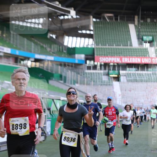 06.10.2024 - 19. swb-Marathon Bremen Yannick Fuchs http://msf.ph/oto/7449160 06.10.2024 10:30:35 Laufen im Stadion 7029, 7046, 7053, 7089, 7144, 7261, 7302, 7361, 7412, 7585, 7613, 7629, 7630, 7698, 7752, 7962, 8023, 8036, 8041, 8186, 8219, 8223, 8245, 8290, 8328, 8332, 8333, 8354, 8428, 8440, 8465, 8469, 8477, 8524, 8552, 8622, 8639, 8748, 8783, 8794, 8802, 8810, 8834, 8841, 8897, 8898, 8931, 8933, 8960, 8985, 9008, 9023, 9035, 9065, 9081 meine-sportfotos.de