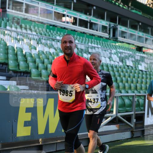 06.10.2024 - 19. swb-Marathon Bremen Yannick Fuchs http://msf.ph/oto/7449240 06.10.2024 10:31:00 Laufen im Stadion 7029, 7044, 7046, 7053, 7089, 7144, 7213, 7250, 7261, 7302, 7362, 7458, 7785, 7947, 8023, 8036, 8058, 8245, 8268, 8274, 8392, 8433, 8437, 8469, 8512, 8520, 8521, 8538, 8553, 8586, 8622, 8633, 8634, 8646, 8674, 8717, 8810, 8823, 8883, 8892, 8931, 8960, 8985, 9012, 9035, 9075, 9119 meine-sportfotos.de
