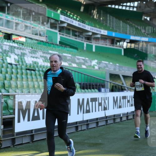 06.10.2024 - 19. swb-Marathon Bremen Yannick Fuchs http://msf.ph/oto/7449254 06.10.2024 10:31:04 Laufen im Stadion 7004, 7029, 7044, 7046, 7053, 7089, 7144, 7213, 7250, 7261, 7362, 7458, 7659, 7730, 7785, 7806, 7947, 7990, 8023, 8058, 8245, 8267, 8268, 8274, 8346, 8388, 8392, 8433, 8437, 8469, 8512, 8520, 8521, 8538, 8553, 8586, 8605, 8622, 8633, 8634, 8646, 8674, 8717, 8810, 8823, 8883, 8892, 8931, 8958, 8960, 8985, 9012, 9035, 9075, 9119, 9131 meine-sportfotos.de