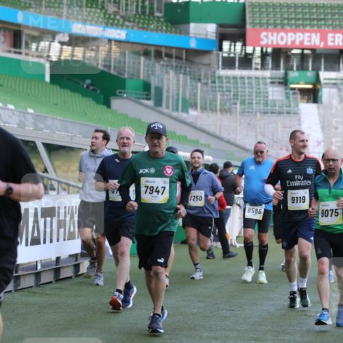 06.10.2024 - 19. swb-Marathon Bremen Yannick Fuchs http://msf.ph/oto/7449257 06.10.2024 10:31:05 Laufen im Stadion 7004, 7044, 7046, 7053, 7089, 7144, 7213, 7250, 7261, 7362, 7458, 7659, 7730, 7785, 7806, 7947, 7990, 8023, 8058, 8245, 8267, 8268, 8274, 8346, 8388, 8392, 8433, 8437, 8469, 8512, 8520, 8521, 8538, 8553, 8586, 8605, 8622, 8633, 8634, 8646, 8674, 8717, 8810, 8823, 8883, 8892, 8931, 8958, 8960, 8985, 9012, 9035, 9075, 9119, 9131 meine-sportfotos.de