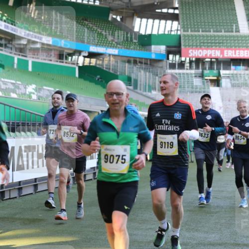 06.10.2024 - 19. swb-Marathon Bremen Yannick Fuchs http://msf.ph/oto/7449270 06.10.2024 10:31:08 Laufen im Stadion 7004, 7044, 7046, 7089, 7213, 7250, 7261, 7362, 7458, 7546, 7659, 7730, 7785, 7806, 7947, 7990, 8014, 8023, 8058, 8245, 8267, 8268, 8274, 8346, 8388, 8392, 8433, 8437, 8512, 8520, 8521, 8538, 8553, 8586, 8605, 8622, 8633, 8634, 8646, 8674, 8677, 8717, 8776, 8810, 8823, 8883, 8892, 8931, 8958, 8960, 8985, 9012, 9035, 9075, 9119, 9131 meine-sportfotos.de