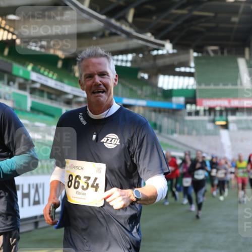 06.10.2024 - 19. swb-Marathon Bremen Yannick Fuchs http://msf.ph/oto/7449292 06.10.2024 10:31:12 Laufen im Stadion 7004, 7044, 7046, 7089, 7213, 7250, 7261, 7362, 7458, 7546, 7659, 7730, 7785, 7806, 7947, 7990, 8014, 8023, 8058, 8237, 8245, 8267, 8268, 8274, 8346, 8388, 8392, 8433, 8437, 8512, 8520, 8521, 8538, 8553, 8586, 8605, 8633, 8634, 8646, 8674, 8677, 8717, 8776, 8810, 8823, 8883, 8892, 8958, 8960, 8985, 8998, 9012, 9035, 9037, 9075, 9119, 9131 meine-sportfotos.de