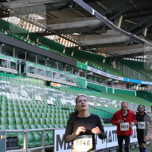 06.10.2024 - 19. swb-Marathon Bremen Yannick Fuchs http://msf.ph/oto/7449310 06.10.2024 10:31:17 Laufen im Stadion 7004, 7044, 7089, 7213, 7250, 7261, 7362, 7439, 7458, 7467, 7546, 7659, 7730, 7785, 7806, 7947, 7990, 8014, 8023, 8058, 8237, 8245, 8267, 8268, 8274, 8346, 8388, 8392, 8433, 8437, 8512, 8520, 8521, 8538, 8553, 8586, 8605, 8614, 8633, 8634, 8646, 8674, 8676, 8677, 8710, 8717, 8761, 8776, 8807, 8810, 8823, 8883, 8892, 8958, 8985, 8998, 9012, 9035, 9037, 9075, 9119, 9131 meine-sportfotos.de