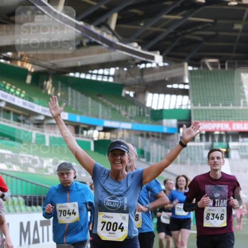06.10.2024 - 19. swb-Marathon Bremen Yannick Fuchs http://msf.ph/oto/7449325 06.10.2024 10:31:22 Laufen im Stadion 7004, 7044, 7250, 7362, 7439, 7458, 7467, 7546, 7659, 7730, 7785, 7806, 7947, 7990, 8014, 8040, 8058, 8237, 8267, 8268, 8274, 8346, 8388, 8392, 8433, 8437, 8459, 8512, 8520, 8521, 8538, 8553, 8586, 8605, 8614, 8624, 8633, 8634, 8646, 8674, 8676, 8677, 8710, 8717, 8761, 8776, 8807, 8823, 8883, 8892, 8958, 8971, 8998, 9012, 9037, 9075, 9119, 9131 meine-sportfotos.de