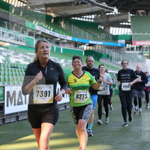 06.10.2024 - 19. swb-Marathon Bremen Yannick Fuchs http://msf.ph/oto/7449377 06.10.2024 10:35:54 Laufen im Stadion 7018, 7020, 7167, 7182, 7341, 7353, 7391, 7393, 7428, 7460, 7462, 7514, 7515, 7522, 7573, 7609, 7610, 7639, 7667, 7686, 7694, 7724, 7829, 7830, 7878, 7904, 7907, 7937, 7945, 7967, 7969, 7977, 8096, 8121, 8131, 8191, 8212, 8265, 8273, 8367, 8421, 8425, 8462, 8483, 8486, 8530, 8562, 8582, 8595, 8638, 8668, 8675, 8685, 8704, 8787, 8818, 8837, 8914, 8920, 8940, 8941, 8952, 8957, 9017, 9029, 9128, 9666 meine-sportfotos.de