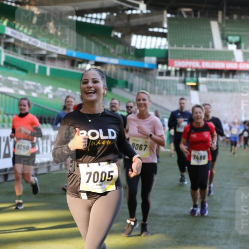 06.10.2024 - 19. swb-Marathon Bremen Yannick Fuchs http://msf.ph/oto/7449412 06.10.2024 10:31:45 Laufen im Stadion 7004, 7005, 7007, 7055, 7090, 7225, 7233, 7380, 7386, 7439, 7467, 7474, 7486, 7545, 7546, 7575, 7628, 7659, 7730, 7762, 7782, 7794, 7806, 7847, 7850, 7872, 7974, 7990, 8013, 8014, 8040, 8052, 8123, 8233, 8237, 8267, 8304, 8305, 8346, 8388, 8413, 8416, 8418, 8459, 8557, 8605, 8614, 8624, 8676, 8677, 8710, 8744, 8757, 8761, 8769, 8776, 8807, 8823, 8958, 8971, 8998, 9037, 9050, 9067, 9131 meine-sportfotos.de