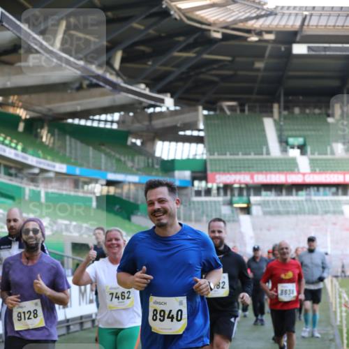 06.10.2024 - 19. swb-Marathon Bremen Yannick Fuchs http://msf.ph/oto/7449429 06.10.2024 10:36:01 Laufen im Stadion 7018, 7020, 7051, 7101, 7102, 7167, 7182, 7341, 7353, 7391, 7393, 7428, 7434, 7460, 7462, 7514, 7515, 7522, 7573, 7609, 7610, 7639, 7667, 7686, 7694, 7724, 7878, 7904, 7907, 7937, 7945, 7951, 7967, 7969, 7977, 8096, 8102, 8131, 8191, 8212, 8253, 8254, 8265, 8273, 8367, 8379, 8401, 8421, 8425, 8462, 8483, 8486, 8530, 8562, 8582, 8638, 8668, 8675, 8685, 8704, 8787, 8818, 8837, 8914, 8920, 8940, 8941, 8957, 9017, 9029, 9042, 9043, 9128, 9666 meine-sportfotos.de