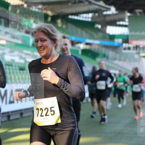 06.10.2024 - 19. swb-Marathon Bremen Yannick Fuchs http://msf.ph/oto/7449442 06.10.2024 10:31:49 Laufen im Stadion 7005, 7007, 7055, 7090, 7225, 7233, 7379, 7380, 7386, 7439, 7467, 7474, 7486, 7493, 7545, 7546, 7575, 7628, 7689, 7762, 7782, 7794, 7806, 7847, 7850, 7872, 7894, 7974, 8013, 8014, 8040, 8052, 8061, 8123, 8132, 8233, 8237, 8304, 8305, 8346, 8413, 8416, 8418, 8459, 8557, 8576, 8584, 8614, 8624, 8676, 8677, 8710, 8744, 8757, 8761, 8769, 8776, 8807, 8826, 8874, 8971, 8998, 9037, 9050, 9067 meine-sportfotos.de