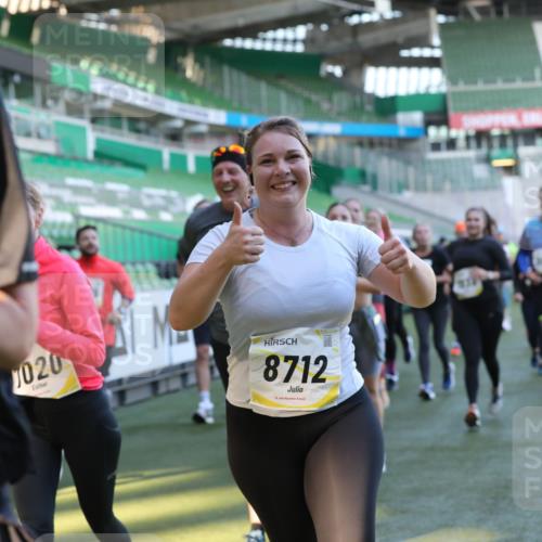 06.10.2024 - 19. swb-Marathon Bremen Yannick Fuchs http://msf.ph/oto/7449481 06.10.2024 10:36:10 Laufen im Stadion 7018, 7020, 7051, 7101, 7102, 7167, 7182, 7391, 7393, 7434, 7460, 7462, 7514, 7515, 7522, 7573, 7609, 7610, 7639, 7667, 7686, 7694, 7724, 7769, 7878, 7907, 7937, 7939, 7944, 7945, 7951, 7969, 7977, 8096, 8102, 8116, 8125, 8131, 8212, 8253, 8254, 8265, 8273, 8367, 8379, 8401, 8425, 8462, 8483, 8486, 8530, 8545, 8562, 8582, 8638, 8668, 8675, 8685, 8704, 8737, 8787, 8818, 8837, 8914, 8920, 8940, 8941, 8957, 9017, 9020, 9042, 9043, 9083, 9128, 9666 meine-sportfotos.de