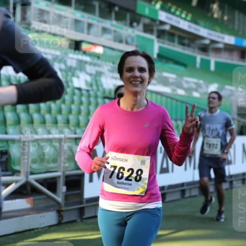 06.10.2024 - 19. swb-Marathon Bremen Yannick Fuchs http://msf.ph/oto/7449482 06.10.2024 10:31:55 Laufen im Stadion 7005, 7007, 7055, 7090, 7225, 7233, 7379, 7380, 7386, 7439, 7467, 7469, 7474, 7482, 7486, 7493, 7545, 7575, 7600, 7628, 7637, 7689, 7750, 7762, 7782, 7794, 7846, 7847, 7850, 7872, 7894, 7974, 8013, 8040, 8052, 8061, 8123, 8132, 8233, 8237, 8276, 8304, 8305, 8324, 8413, 8416, 8418, 8459, 8557, 8576, 8584, 8614, 8624, 8676, 8710, 8744, 8757, 8761, 8769, 8772, 8790, 8807, 8826, 8874, 8971, 8998, 9037, 9050, 9067 meine-sportfotos.de