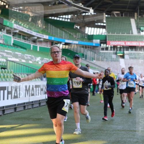 06.10.2024 - 19. swb-Marathon Bremen Yannick Fuchs http://msf.ph/oto/7449503 06.10.2024 10:31:58 Laufen im Stadion 7005, 7007, 7055, 7087, 7090, 7225, 7233, 7379, 7380, 7386, 7415, 7439, 7467, 7469, 7474, 7482, 7486, 7493, 7545, 7575, 7600, 7628, 7637, 7689, 7750, 7762, 7782, 7794, 7846, 7847, 7850, 7872, 7894, 7974, 8013, 8040, 8052, 8061, 8111, 8112, 8123, 8132, 8233, 8276, 8304, 8305, 8324, 8413, 8416, 8418, 8459, 8557, 8576, 8584, 8614, 8624, 8676, 8710, 8744, 8756, 8757, 8761, 8769, 8772, 8790, 8807, 8826, 8868, 8874, 8971, 9050, 9067 meine-sportfotos.de