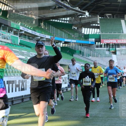 06.10.2024 - 19. swb-Marathon Bremen Yannick Fuchs http://msf.ph/oto/7449513 06.10.2024 10:31:59 Laufen im Stadion 7005, 7007, 7055, 7087, 7090, 7225, 7233, 7308, 7379, 7380, 7386, 7415, 7467, 7469, 7474, 7482, 7486, 7493, 7545, 7575, 7600, 7628, 7637, 7689, 7750, 7762, 7782, 7794, 7846, 7847, 7850, 7872, 7894, 7974, 8013, 8040, 8052, 8061, 8111, 8112, 8123, 8132, 8233, 8276, 8304, 8305, 8324, 8413, 8416, 8418, 8459, 8557, 8576, 8584, 8614, 8624, 8676, 8710, 8744, 8756, 8757, 8761, 8769, 8772, 8790, 8807, 8826, 8868, 8874, 8971, 9050, 9067 meine-sportfotos.de
