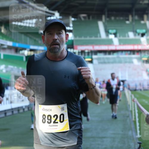 06.10.2024 - 19. swb-Marathon Bremen Yannick Fuchs http://msf.ph/oto/7449534 06.10.2024 10:36:16 Laufen im Stadion 7018, 7020, 7051, 7101, 7102, 7167, 7182, 7300, 7434, 7460, 7462, 7522, 7529, 7547, 7573, 7609, 7610, 7639, 7667, 7686, 7694, 7715, 7724, 7747, 7769, 7878, 7896, 7907, 7937, 7939, 7944, 7945, 7951, 7969, 7977, 8081, 8082, 8084, 8096, 8102, 8116, 8125, 8212, 8253, 8254, 8265, 8367, 8379, 8401, 8462, 8483, 8486, 8530, 8545, 8562, 8582, 8638, 8668, 8675, 8685, 8704, 8737, 8787, 8914, 8920, 8940, 8941, 9017, 9020, 9042, 9043, 9083, 9128 meine-sportfotos.de