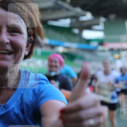 06.10.2024 - 19. swb-Marathon Bremen Yannick Fuchs http://msf.ph/oto/7449571 06.10.2024 10:32:05 Laufen im Stadion 7005, 7007, 7055, 7087, 7090, 7189, 7225, 7233, 7308, 7379, 7380, 7382, 7386, 7415, 7457, 7469, 7474, 7482, 7486, 7493, 7545, 7575, 7600, 7628, 7637, 7689, 7750, 7762, 7782, 7794, 7846, 7847, 7850, 7872, 7894, 7974, 8013, 8052, 8061, 8111, 8112, 8123, 8132, 8161, 8162, 8233, 8276, 8304, 8305, 8322, 8324, 8325, 8339, 8377, 8413, 8416, 8418, 8431, 8459, 8557, 8576, 8584, 8641, 8744, 8756, 8757, 8769, 8772, 8790, 8826, 8840, 8867, 8868, 8874, 8971, 9050, 9067 meine-sportfotos.de