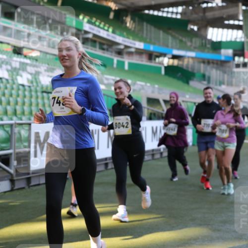06.10.2024 - 19. swb-Marathon Bremen Yannick Fuchs http://msf.ph/oto/7449609 06.10.2024 10:36:25 Laufen im Stadion 7018, 7020, 7051, 7101, 7102, 7167, 7182, 7300, 7434, 7522, 7529, 7547, 7573, 7609, 7610, 7639, 7667, 7708, 7709, 7715, 7724, 7747, 7748, 7769, 7792, 7896, 7907, 7939, 7944, 7945, 7951, 7969, 8081, 8082, 8084, 8096, 8102, 8116, 8125, 8212, 8253, 8254, 8367, 8379, 8401, 8462, 8483, 8486, 8530, 8545, 8613, 8668, 8685, 8704, 8737, 8914, 8920, 8941, 8977, 8978, 9017, 9020, 9022, 9024, 9042, 9043, 9083 meine-sportfotos.de