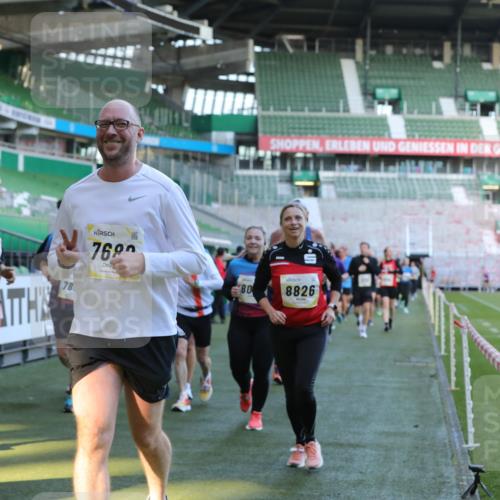 06.10.2024 - 19. swb-Marathon Bremen Yannick Fuchs http://msf.ph/oto/7449612 06.10.2024 10:32:10 Laufen im Stadion 7005, 7007, 7055, 7087, 7090, 7189, 7225, 7233, 7308, 7379, 7380, 7382, 7386, 7415, 7457, 7469, 7474, 7482, 7486, 7493, 7551, 7575, 7600, 7628, 7637, 7689, 7750, 7762, 7782, 7794, 7846, 7847, 7850, 7872, 7894, 7974, 8013, 8052, 8061, 8111, 8112, 8123, 8132, 8161, 8162, 8231, 8233, 8276, 8304, 8305, 8322, 8324, 8325, 8339, 8359, 8377, 8413, 8416, 8418, 8431, 8557, 8576, 8584, 8598, 8641, 8738, 8744, 8756, 8757, 8769, 8772, 8790, 8826, 8840, 8867, 8868, 8874, 9050, 9067 meine-sportfotos.de
