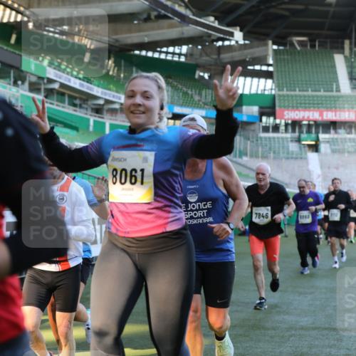 06.10.2024 - 19. swb-Marathon Bremen Yannick Fuchs http://msf.ph/oto/7449641 06.10.2024 10:32:13 Laufen im Stadion 7007, 7055, 7087, 7090, 7179, 7189, 7308, 7379, 7380, 7382, 7386, 7415, 7457, 7469, 7474, 7481, 7482, 7493, 7551, 7575, 7600, 7628, 7637, 7689, 7750, 7762, 7782, 7794, 7846, 7847, 7850, 7872, 7894, 7974, 7975, 8013, 8052, 8061, 8111, 8112, 8123, 8132, 8161, 8162, 8231, 8233, 8276, 8322, 8324, 8325, 8339, 8359, 8377, 8413, 8416, 8418, 8431, 8557, 8576, 8584, 8598, 8616, 8641, 8682, 8683, 8738, 8744, 8756, 8757, 8769, 8772, 8790, 8826, 8840, 8867, 8868, 8874, 9021 meine-sportfotos.de