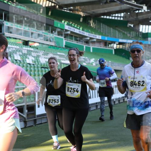 06.10.2024 - 19. swb-Marathon Bremen Yannick Fuchs http://msf.ph/oto/7449642 06.10.2024 10:36:29 Laufen im Stadion 7051, 7101, 7102, 7152, 7167, 7300, 7326, 7434, 7522, 7529, 7547, 7573, 7609, 7610, 7636, 7639, 7667, 7708, 7709, 7715, 7747, 7748, 7769, 7792, 7896, 7907, 7939, 7944, 7945, 7951, 8078, 8081, 8082, 8083, 8084, 8096, 8102, 8116, 8125, 8212, 8253, 8254, 8367, 8379, 8401, 8438, 8462, 8483, 8486, 8530, 8545, 8592, 8613, 8621, 8685, 8737, 8751, 8914, 8920, 8941, 8977, 8978, 9020, 9022, 9024, 9042, 9043, 9083 meine-sportfotos.de