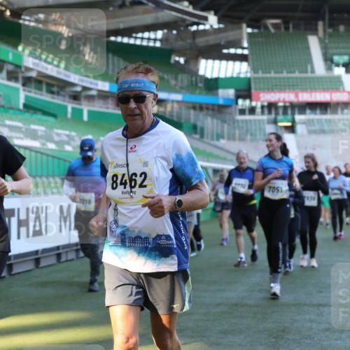 06.10.2024 - 19. swb-Marathon Bremen Yannick Fuchs http://msf.ph/oto/7449646 06.10.2024 10:36:29 Laufen im Stadion 7051, 7101, 7102, 7152, 7167, 7300, 7326, 7434, 7522, 7529, 7547, 7573, 7609, 7610, 7636, 7639, 7667, 7708, 7709, 7715, 7747, 7748, 7769, 7792, 7896, 7907, 7939, 7944, 7945, 7951, 8078, 8081, 8082, 8083, 8084, 8096, 8102, 8116, 8125, 8212, 8253, 8254, 8367, 8379, 8401, 8438, 8462, 8483, 8486, 8530, 8545, 8592, 8613, 8621, 8685, 8737, 8751, 8914, 8920, 8941, 8977, 8978, 9020, 9022, 9024, 9042, 9043, 9083 meine-sportfotos.de