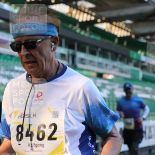 06.10.2024 - 19. swb-Marathon Bremen Yannick Fuchs http://msf.ph/oto/7449656 06.10.2024 10:36:31 Laufen im Stadion 7022, 7051, 7101, 7102, 7152, 7300, 7326, 7434, 7522, 7529, 7547, 7558, 7573, 7609, 7610, 7636, 7667, 7708, 7709, 7715, 7747, 7748, 7769, 7792, 7896, 7907, 7939, 7944, 7951, 8078, 8081, 8082, 8083, 8084, 8102, 8116, 8125, 8253, 8254, 8367, 8379, 8401, 8438, 8462, 8486, 8493, 8530, 8545, 8592, 8613, 8621, 8737, 8741, 8751, 8914, 8920, 8977, 8978, 9020, 9022, 9024, 9042, 9043, 9083 meine-sportfotos.de
