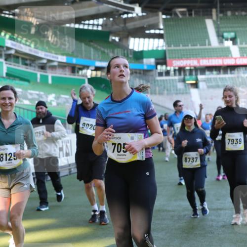 06.10.2024 - 19. swb-Marathon Bremen Yannick Fuchs http://msf.ph/oto/7449669 06.10.2024 10:36:32 Laufen im Stadion 7022, 7051, 7101, 7102, 7152, 7300, 7326, 7434, 7529, 7547, 7558, 7573, 7610, 7636, 7667, 7708, 7709, 7715, 7721, 7747, 7748, 7769, 7792, 7896, 7907, 7939, 7944, 7951, 8078, 8081, 8082, 8083, 8084, 8102, 8116, 8125, 8168, 8170, 8253, 8254, 8379, 8401, 8438, 8462, 8486, 8493, 8530, 8545, 8592, 8613, 8621, 8737, 8741, 8751, 8914, 8920, 8977, 8978, 9020, 9022, 9024, 9042, 9043, 9083 meine-sportfotos.de