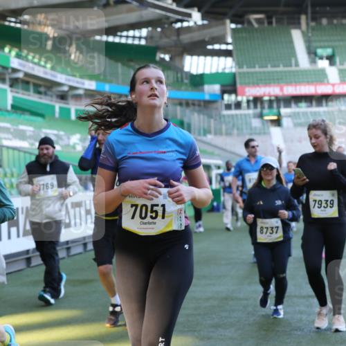 06.10.2024 - 19. swb-Marathon Bremen Yannick Fuchs http://msf.ph/oto/7449671 06.10.2024 10:36:33 Laufen im Stadion 7022, 7051, 7101, 7102, 7152, 7300, 7326, 7434, 7529, 7547, 7558, 7573, 7636, 7667, 7708, 7709, 7715, 7721, 7747, 7748, 7769, 7792, 7896, 7907, 7939, 7944, 7951, 8078, 8081, 8082, 8083, 8084, 8102, 8116, 8125, 8168, 8170, 8253, 8254, 8379, 8401, 8438, 8462, 8486, 8493, 8530, 8545, 8592, 8613, 8621, 8737, 8741, 8751, 8914, 8977, 8978, 9020, 9022, 9024, 9042, 9043, 9083 meine-sportfotos.de