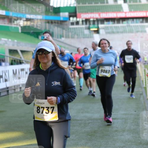 06.10.2024 - 19. swb-Marathon Bremen Yannick Fuchs http://msf.ph/oto/7449686 06.10.2024 10:36:35 Laufen im Stadion 7022, 7051, 7101, 7102, 7104, 7152, 7300, 7326, 7434, 7529, 7547, 7558, 7636, 7667, 7708, 7709, 7715, 7721, 7747, 7748, 7769, 7792, 7896, 7907, 7939, 7944, 7951, 8078, 8081, 8082, 8083, 8084, 8102, 8116, 8125, 8138, 8168, 8170, 8253, 8254, 8379, 8401, 8438, 8462, 8493, 8530, 8545, 8592, 8613, 8621, 8737, 8741, 8751, 8914, 8977, 8978, 9020, 9022, 9024, 9042, 9043, 9083 meine-sportfotos.de
