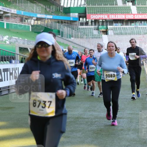 06.10.2024 - 19. swb-Marathon Bremen Yannick Fuchs http://msf.ph/oto/7449688 06.10.2024 10:36:35 Laufen im Stadion 7022, 7051, 7101, 7102, 7104, 7152, 7300, 7326, 7434, 7529, 7547, 7558, 7636, 7667, 7708, 7709, 7715, 7721, 7747, 7748, 7769, 7792, 7896, 7907, 7939, 7944, 7951, 8078, 8081, 8082, 8083, 8084, 8102, 8116, 8125, 8138, 8168, 8170, 8253, 8254, 8379, 8401, 8438, 8462, 8493, 8530, 8545, 8592, 8613, 8621, 8737, 8741, 8751, 8914, 8977, 8978, 9020, 9022, 9024, 9042, 9043, 9083 meine-sportfotos.de