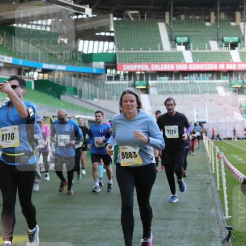 06.10.2024 - 19. swb-Marathon Bremen Yannick Fuchs http://msf.ph/oto/7449693 06.10.2024 10:36:36 Laufen im Stadion 7022, 7051, 7101, 7102, 7104, 7152, 7160, 7300, 7326, 7434, 7529, 7547, 7558, 7636, 7667, 7708, 7709, 7715, 7721, 7747, 7748, 7769, 7792, 7896, 7907, 7939, 7944, 7951, 8078, 8081, 8082, 8083, 8084, 8102, 8116, 8125, 8138, 8168, 8170, 8253, 8254, 8379, 8401, 8438, 8462, 8493, 8545, 8592, 8613, 8621, 8708, 8737, 8741, 8751, 8914, 8977, 8978, 9020, 9022, 9024, 9042, 9043, 9083, 9990 meine-sportfotos.de