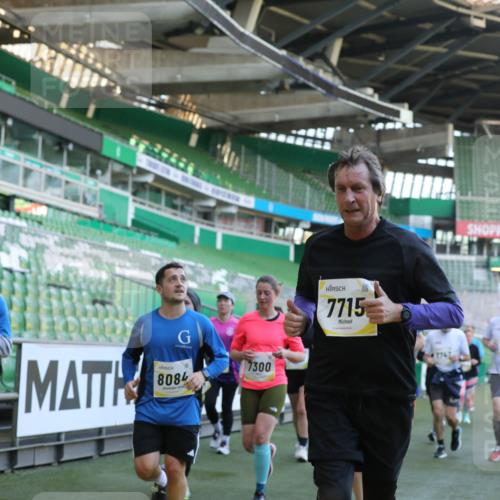 06.10.2024 - 19. swb-Marathon Bremen Yannick Fuchs http://msf.ph/oto/7449723 06.10.2024 10:36:39 Laufen im Stadion 7022, 7051, 7064, 7101, 7102, 7104, 7152, 7160, 7300, 7326, 7434, 7529, 7547, 7558, 7636, 7708, 7709, 7715, 7721, 7747, 7748, 7769, 7792, 7896, 7939, 7944, 7951, 8078, 8081, 8082, 8083, 8084, 8102, 8116, 8125, 8138, 8168, 8170, 8193, 8253, 8254, 8379, 8401, 8430, 8438, 8493, 8545, 8592, 8613, 8621, 8708, 8737, 8741, 8751, 8914, 8977, 8978, 9020, 9022, 9024, 9042, 9043, 9083, 9990 meine-sportfotos.de