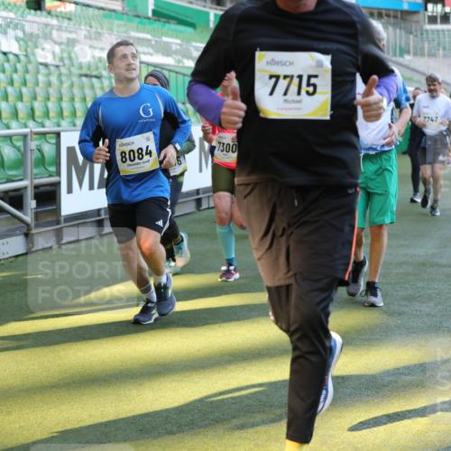 06.10.2024 - 19. swb-Marathon Bremen Yannick Fuchs http://msf.ph/oto/7449725 06.10.2024 10:36:39 Laufen im Stadion 7022, 7051, 7064, 7101, 7102, 7104, 7152, 7160, 7300, 7326, 7434, 7529, 7547, 7558, 7636, 7708, 7709, 7715, 7721, 7747, 7748, 7769, 7792, 7896, 7939, 7944, 7951, 8078, 8081, 8082, 8083, 8084, 8102, 8116, 8125, 8138, 8168, 8170, 8193, 8253, 8254, 8379, 8401, 8430, 8438, 8493, 8545, 8592, 8613, 8621, 8708, 8737, 8741, 8751, 8914, 8977, 8978, 9020, 9022, 9024, 9042, 9043, 9083, 9990 meine-sportfotos.de