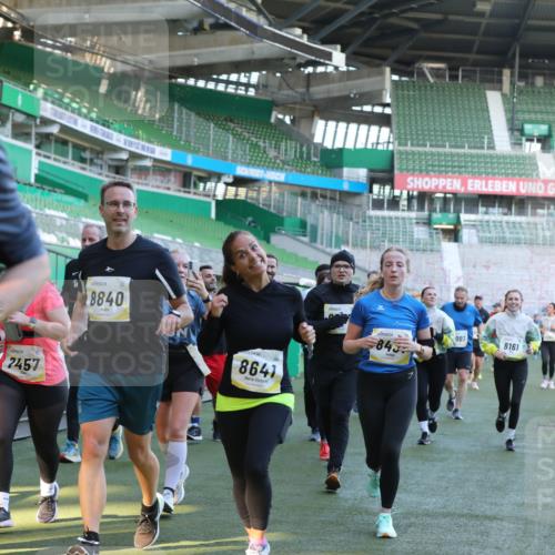 06.10.2024 - 19. swb-Marathon Bremen Yannick Fuchs http://msf.ph/oto/7449730 06.10.2024 10:32:24 Laufen im Stadion 7050, 7055, 7087, 7090, 7179, 7189, 7308, 7379, 7382, 7386, 7415, 7425, 7457, 7469, 7474, 7481, 7482, 7493, 7551, 7600, 7637, 7689, 7750, 7846, 7850, 7894, 7974, 7975, 8045, 8052, 8061, 8111, 8112, 8119, 8132, 8161, 8162, 8231, 8276, 8317, 8322, 8324, 8325, 8339, 8359, 8377, 8413, 8418, 8431, 8576, 8584, 8598, 8616, 8641, 8682, 8683, 8738, 8744, 8756, 8757, 8759, 8772, 8790, 8822, 8826, 8840, 8867, 8868, 8874, 9021, 9100, 9108, 9115, 9130 meine-sportfotos.de