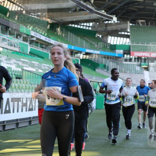 06.10.2024 - 19. swb-Marathon Bremen Yannick Fuchs http://msf.ph/oto/7449749 06.10.2024 10:32:25 Laufen im Stadion 7050, 7055, 7087, 7090, 7179, 7189, 7308, 7379, 7382, 7386, 7415, 7425, 7457, 7469, 7481, 7482, 7493, 7551, 7600, 7637, 7689, 7750, 7846, 7850, 7894, 7974, 7975, 8045, 8052, 8061, 8111, 8112, 8119, 8132, 8161, 8162, 8231, 8276, 8317, 8322, 8324, 8325, 8339, 8359, 8377, 8413, 8418, 8431, 8576, 8584, 8598, 8616, 8641, 8682, 8683, 8738, 8744, 8756, 8757, 8759, 8772, 8790, 8822, 8826, 8840, 8867, 8868, 8874, 9021, 9100, 9108, 9115, 9130 meine-sportfotos.de
