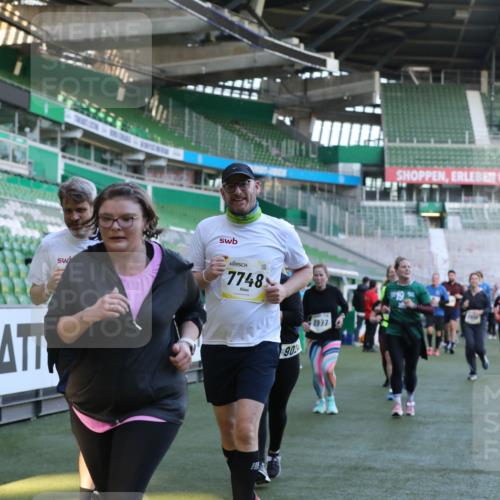 06.10.2024 - 19. swb-Marathon Bremen Yannick Fuchs http://msf.ph/oto/7449753 06.10.2024 10:36:43 Laufen im Stadion 7022, 7051, 7064, 7104, 7152, 7160, 7300, 7326, 7416, 7434, 7529, 7547, 7558, 7626, 7627, 7636, 7708, 7709, 7715, 7721, 7747, 7748, 7769, 7792, 7896, 7908, 7939, 7944, 7951, 8078, 8081, 8082, 8083, 8084, 8102, 8116, 8125, 8138, 8168, 8170, 8193, 8253, 8254, 8379, 8430, 8438, 8493, 8545, 8592, 8613, 8621, 8708, 8737, 8741, 8751, 8977, 8978, 9020, 9022, 9024, 9042, 9043, 9083, 9123, 9990 meine-sportfotos.de