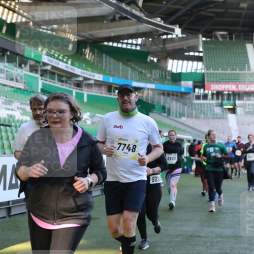 06.10.2024 - 19. swb-Marathon Bremen Yannick Fuchs http://msf.ph/oto/7449755 06.10.2024 10:36:43 Laufen im Stadion 7022, 7051, 7064, 7104, 7152, 7160, 7300, 7326, 7416, 7434, 7529, 7547, 7558, 7626, 7627, 7636, 7708, 7709, 7715, 7721, 7747, 7748, 7769, 7792, 7896, 7908, 7939, 7944, 7951, 8078, 8081, 8082, 8083, 8084, 8102, 8116, 8125, 8138, 8168, 8170, 8193, 8253, 8254, 8379, 8430, 8438, 8493, 8545, 8592, 8613, 8621, 8708, 8737, 8741, 8751, 8977, 8978, 9020, 9022, 9024, 9042, 9043, 9083, 9123, 9990 meine-sportfotos.de