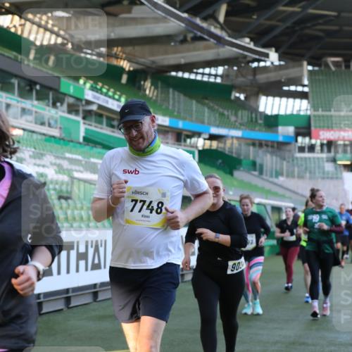 06.10.2024 - 19. swb-Marathon Bremen Yannick Fuchs http://msf.ph/oto/7449761 06.10.2024 10:36:44 Laufen im Stadion 7022, 7051, 7064, 7104, 7152, 7160, 7300, 7326, 7416, 7434, 7529, 7547, 7558, 7626, 7627, 7636, 7708, 7709, 7715, 7721, 7747, 7748, 7769, 7792, 7896, 7908, 7939, 7944, 7951, 8050, 8051, 8078, 8081, 8082, 8083, 8084, 8102, 8116, 8125, 8138, 8168, 8170, 8193, 8253, 8254, 8430, 8438, 8493, 8545, 8592, 8613, 8621, 8708, 8737, 8741, 8751, 8977, 8978, 9020, 9022, 9024, 9042, 9043, 9083, 9123, 9990 meine-sportfotos.de
