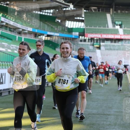06.10.2024 - 19. swb-Marathon Bremen Yannick Fuchs http://msf.ph/oto/7449771 06.10.2024 10:32:28 Laufen im Stadion 7050, 7087, 7126, 7179, 7189, 7308, 7379, 7382, 7415, 7425, 7457, 7469, 7481, 7482, 7493, 7499, 7551, 7600, 7637, 7689, 7750, 7846, 7850, 7865, 7894, 7975, 8045, 8061, 8111, 8112, 8119, 8132, 8137, 8161, 8162, 8231, 8276, 8317, 8322, 8324, 8325, 8339, 8348, 8359, 8361, 8377, 8431, 8576, 8584, 8598, 8616, 8641, 8682, 8683, 8700, 8738, 8744, 8756, 8759, 8772, 8790, 8822, 8826, 8840, 8867, 8868, 8874, 9021, 9100, 9108, 9115, 9130 meine-sportfotos.de
