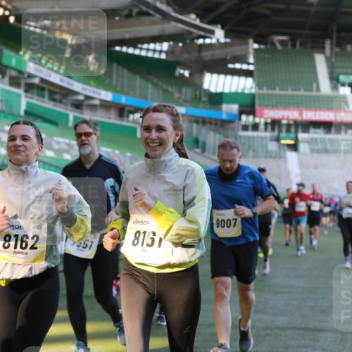 06.10.2024 - 19. swb-Marathon Bremen Yannick Fuchs http://msf.ph/oto/7449777 06.10.2024 10:32:28 Laufen im Stadion 7050, 7087, 7126, 7179, 7189, 7308, 7379, 7382, 7415, 7425, 7457, 7469, 7481, 7482, 7493, 7499, 7551, 7600, 7637, 7689, 7750, 7846, 7850, 7865, 7894, 7975, 8045, 8061, 8111, 8112, 8119, 8132, 8137, 8161, 8162, 8231, 8276, 8317, 8322, 8324, 8325, 8339, 8348, 8359, 8361, 8377, 8431, 8576, 8584, 8598, 8616, 8641, 8682, 8683, 8700, 8738, 8744, 8756, 8759, 8772, 8790, 8822, 8826, 8840, 8867, 8868, 8874, 9021, 9100, 9108, 9115, 9130 meine-sportfotos.de