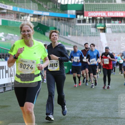 06.10.2024 - 19. swb-Marathon Bremen Yannick Fuchs http://msf.ph/oto/7449787 06.10.2024 10:36:48 Laufen im Stadion 7022, 7064, 7104, 7152, 7160, 7172, 7300, 7326, 7399, 7416, 7529, 7547, 7558, 7626, 7627, 7636, 7645, 7708, 7709, 7715, 7721, 7747, 7748, 7769, 7792, 7896, 7908, 7939, 7944, 8025, 8026, 8050, 8051, 8078, 8081, 8082, 8083, 8084, 8116, 8125, 8138, 8168, 8170, 8193, 8201, 8340, 8407, 8430, 8438, 8493, 8545, 8592, 8613, 8621, 8703, 8708, 8737, 8741, 8751, 8862, 8977, 8978, 9020, 9022, 9024, 9083, 9123, 9990 meine-sportfotos.de